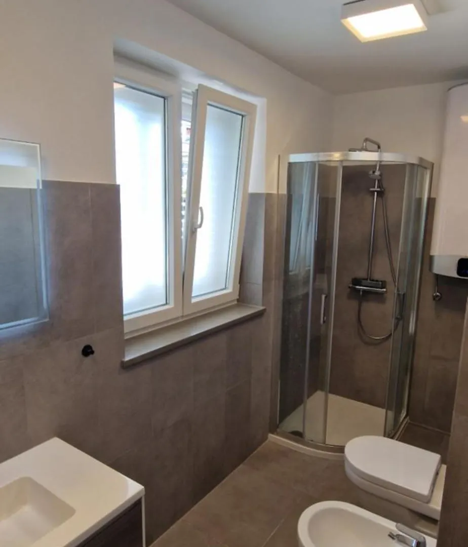Apartman Dea 말리로시니